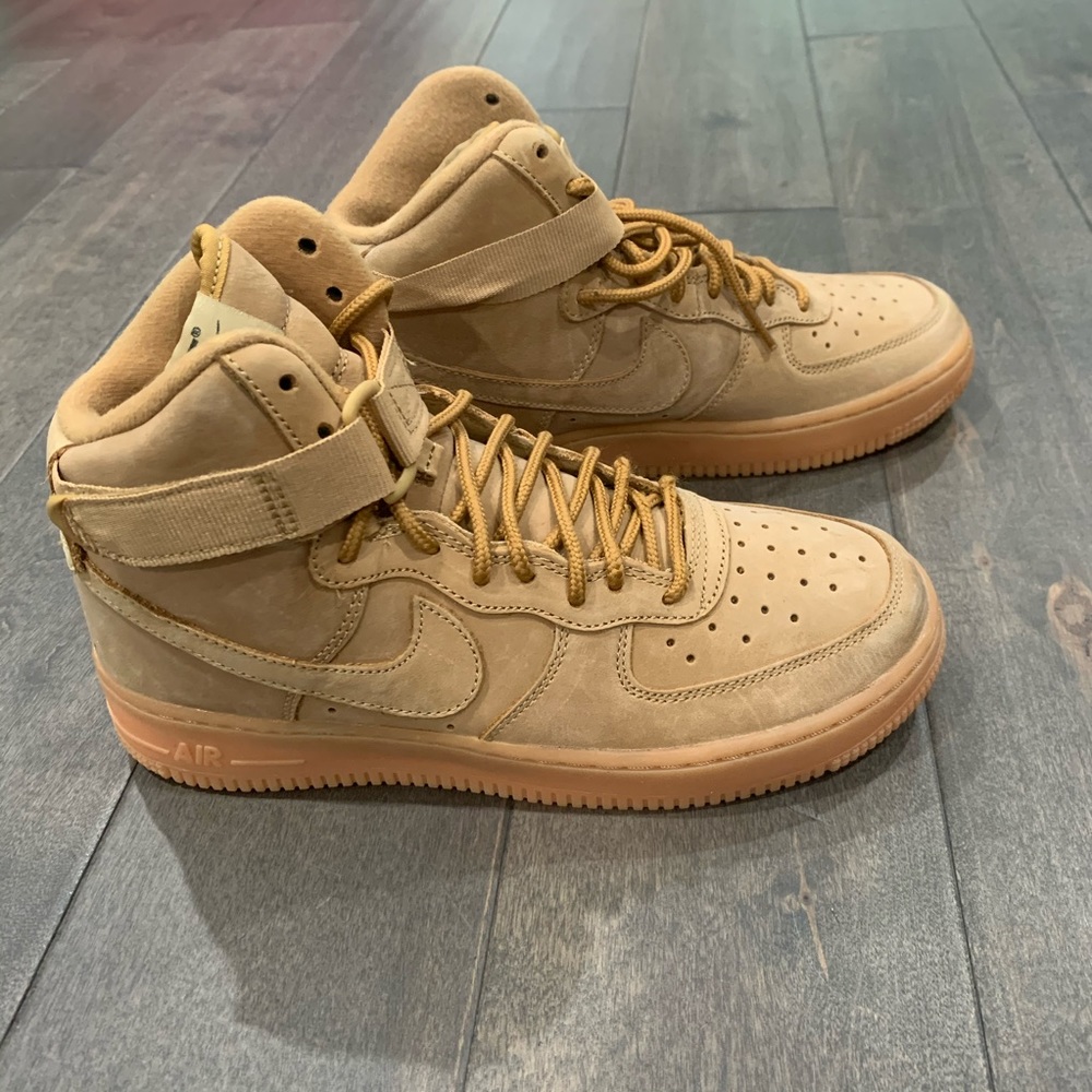 Airforce sneakers